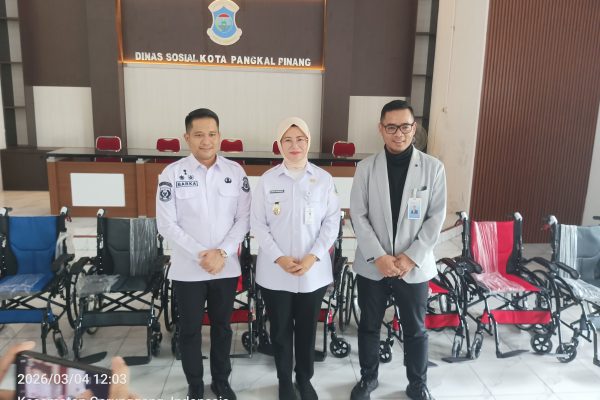 ‎Pemkot Pangkalpinang Terima Bantuan Tujuh Kursi Roda dari Bank Sumsel Babel Syariah