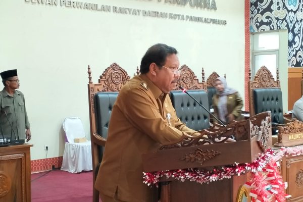 Walikota Sampaikan LKPJ Dalam Sidang Paripurna DPRD Pangkalpinang