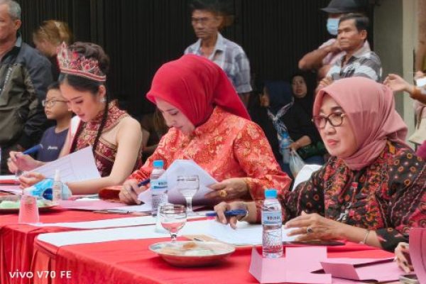 Ketua TP PKK Pangkalpinang Puji Penampilan Peserta Fashion Show Budaya Chinese