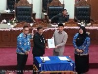 Agenda Utama Penetapan Keputusan DPRD