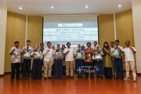 36 Siswa Penerima Program Kelas Beasiswa Diserahterimakan