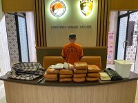 Pria Paruh Baya Simpan 12,8 Kilogram Ganja di Rumah