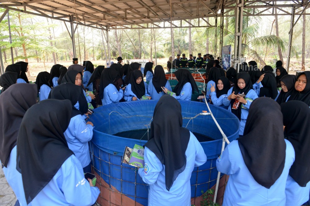 Siswa SMK IT Jamalullail Eksplorasi Kampoeng Reklamasi