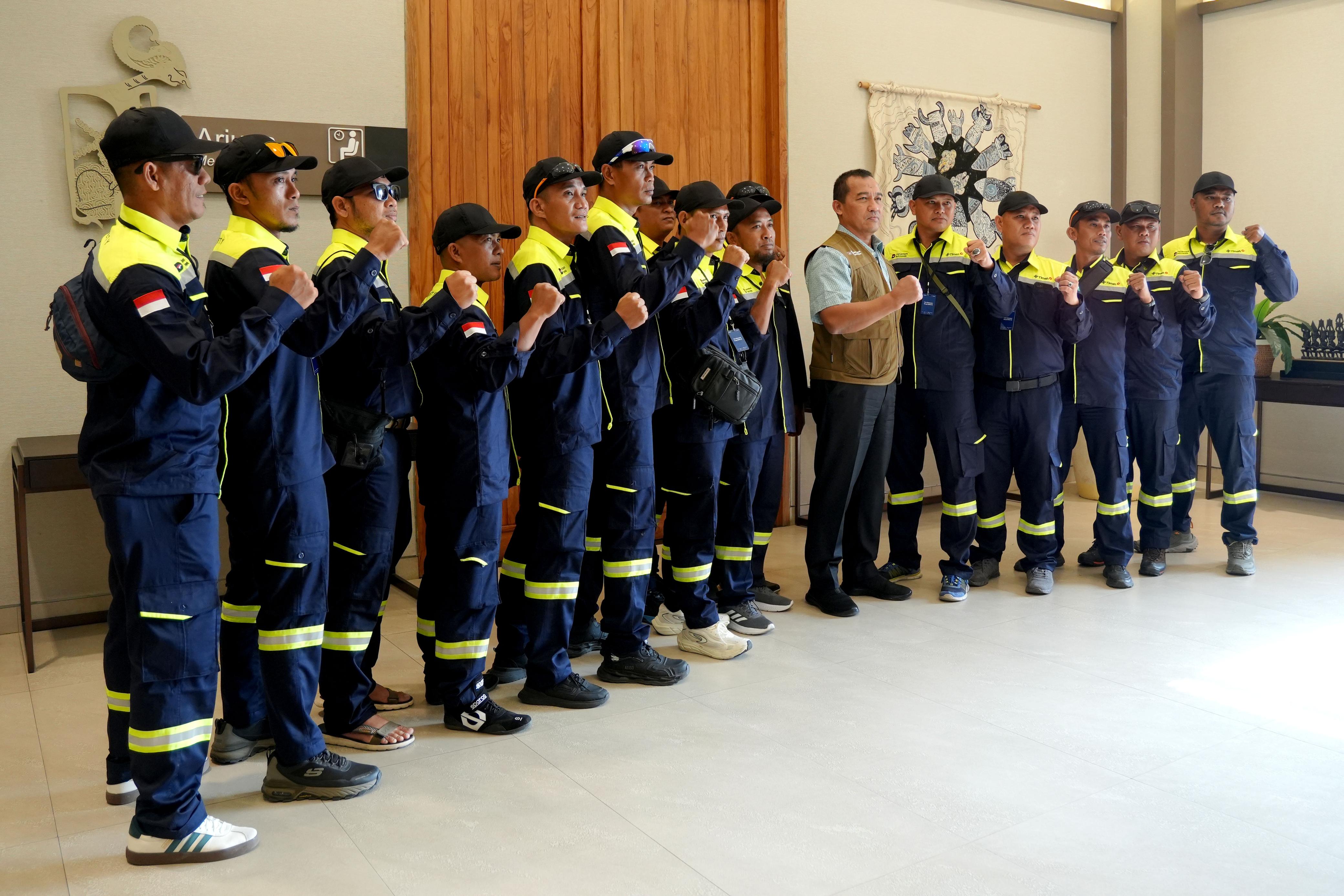 PT TIMAH Kerahkan Personel Fire Fighter
